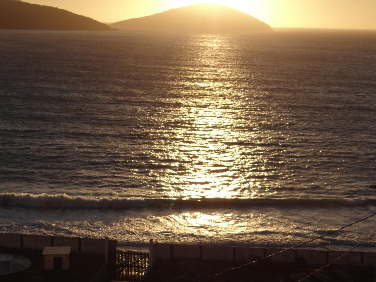 Suites Sol Da Manha Arraial do Cabo Esterno foto